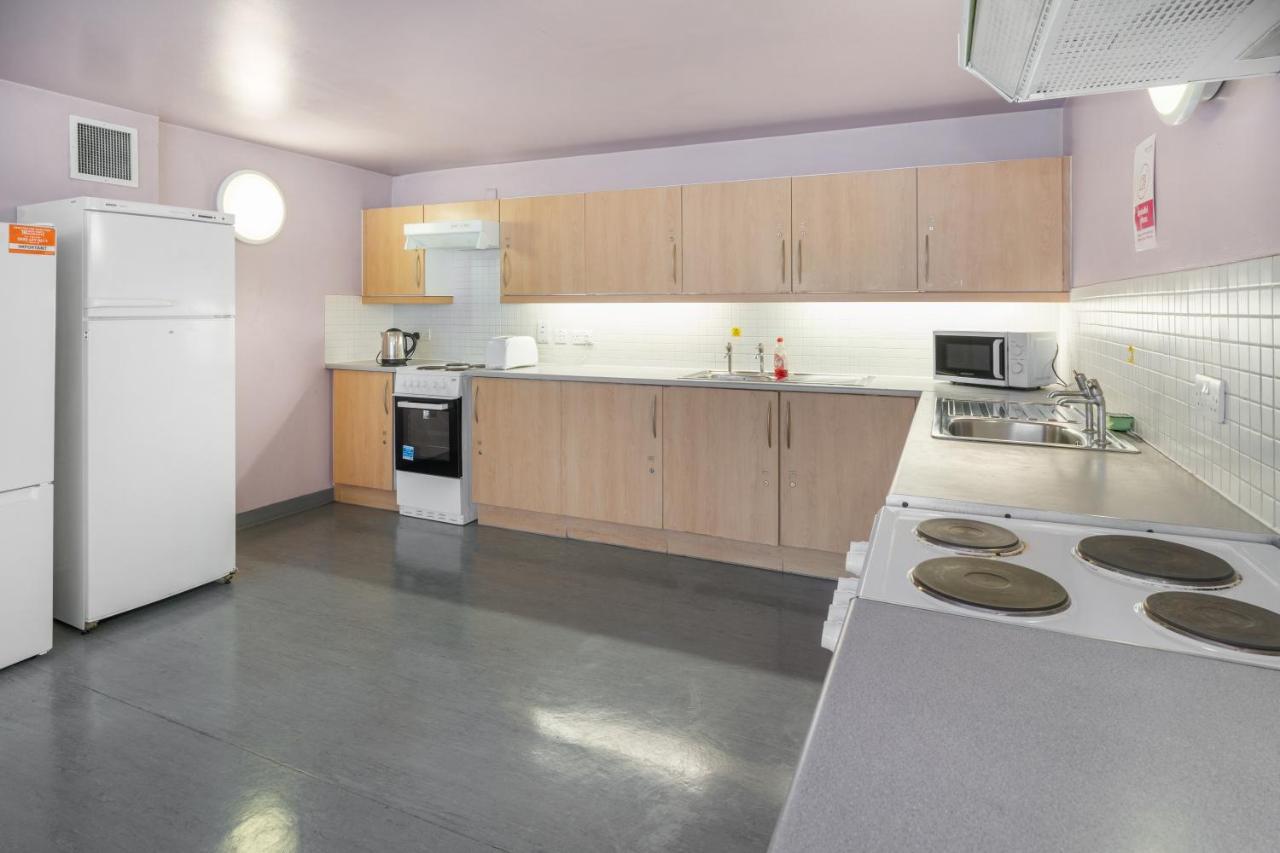 Hostal Friendship House *